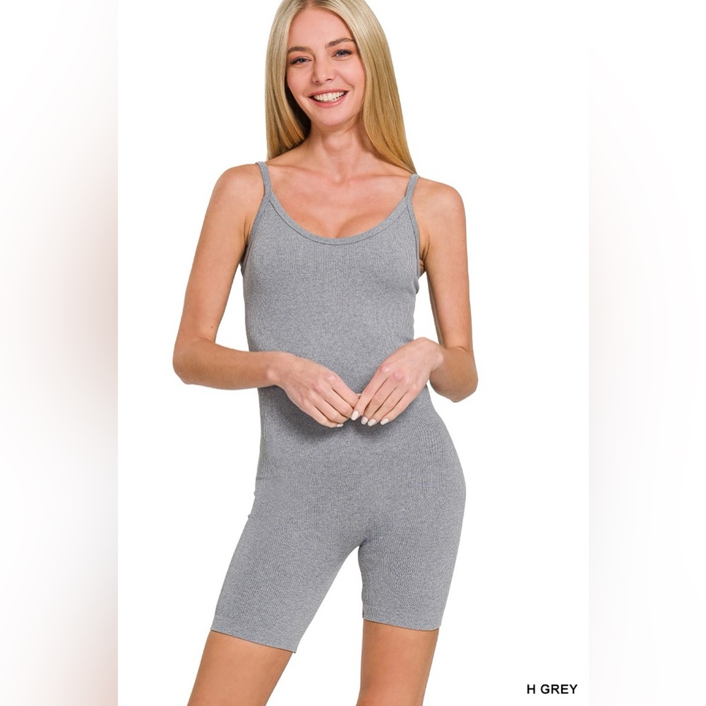 Zenana Ribbed Seamless Bodysuit